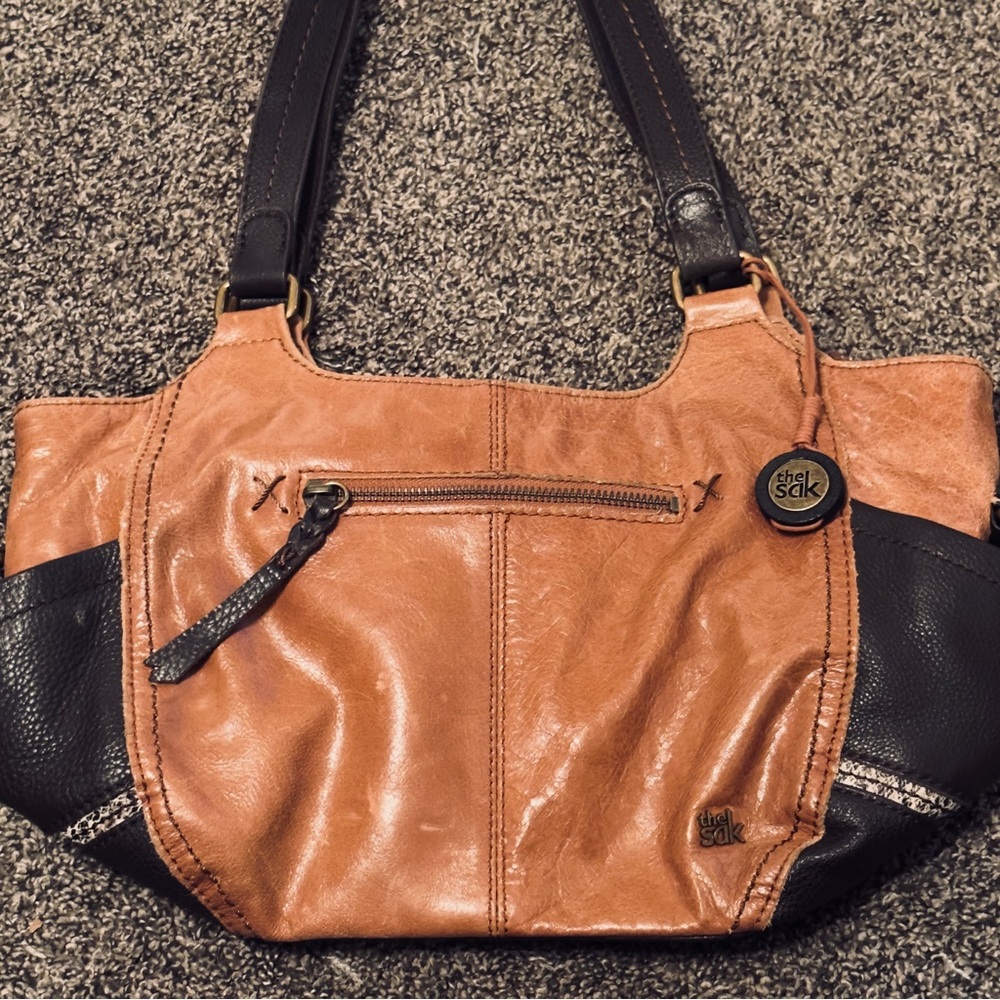 The Sak Brown and Black Leather Shoulder Bag